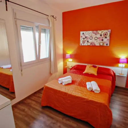 May-10 - Modern, Well-equipped With Private Pool In Villa