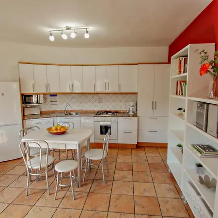 May-10 - Modern, Well-equipped With Private Pool In Benissa
