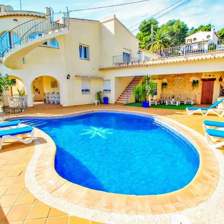 May-10 - Modern, Well-equipped With Private Pool In Villa *