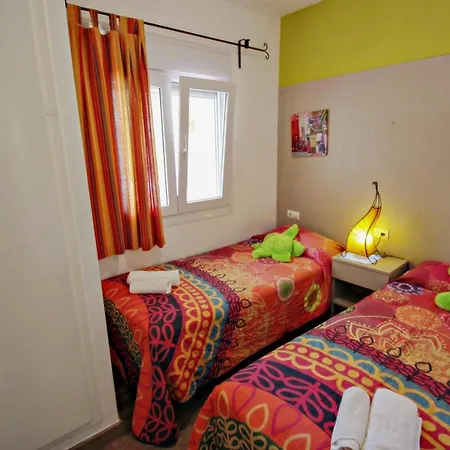 빌라 May-10 - Modern, Well-equipped With Private Pool In
